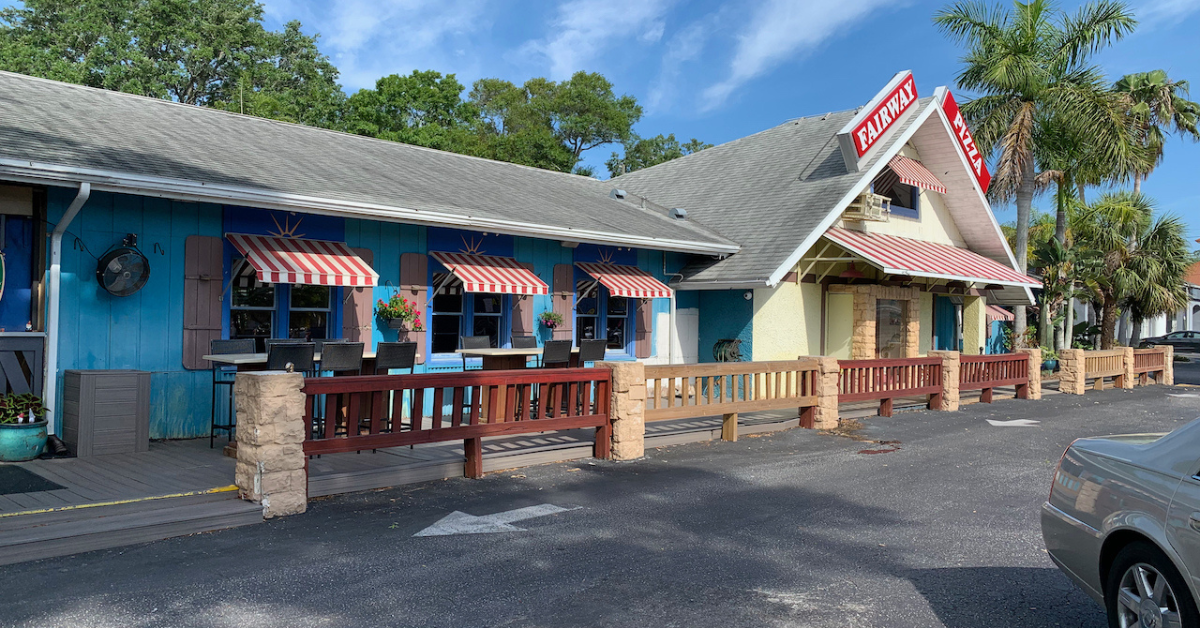 Palm Harbor Pizza Place – A Local Favorite for Over 30 Years